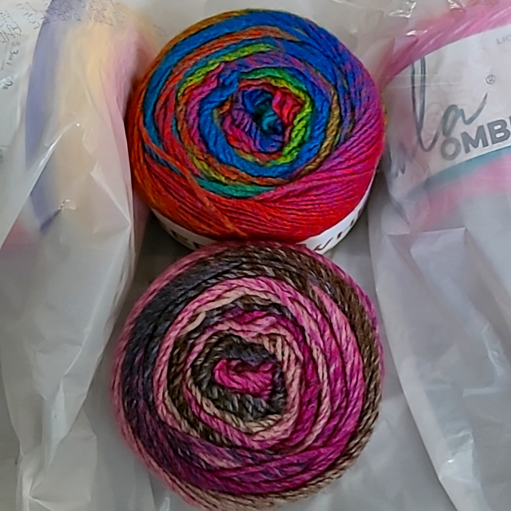 Lion Brand Ferris Wheel Lot of Two skeins Yarn 100% acrylic quality super soft !